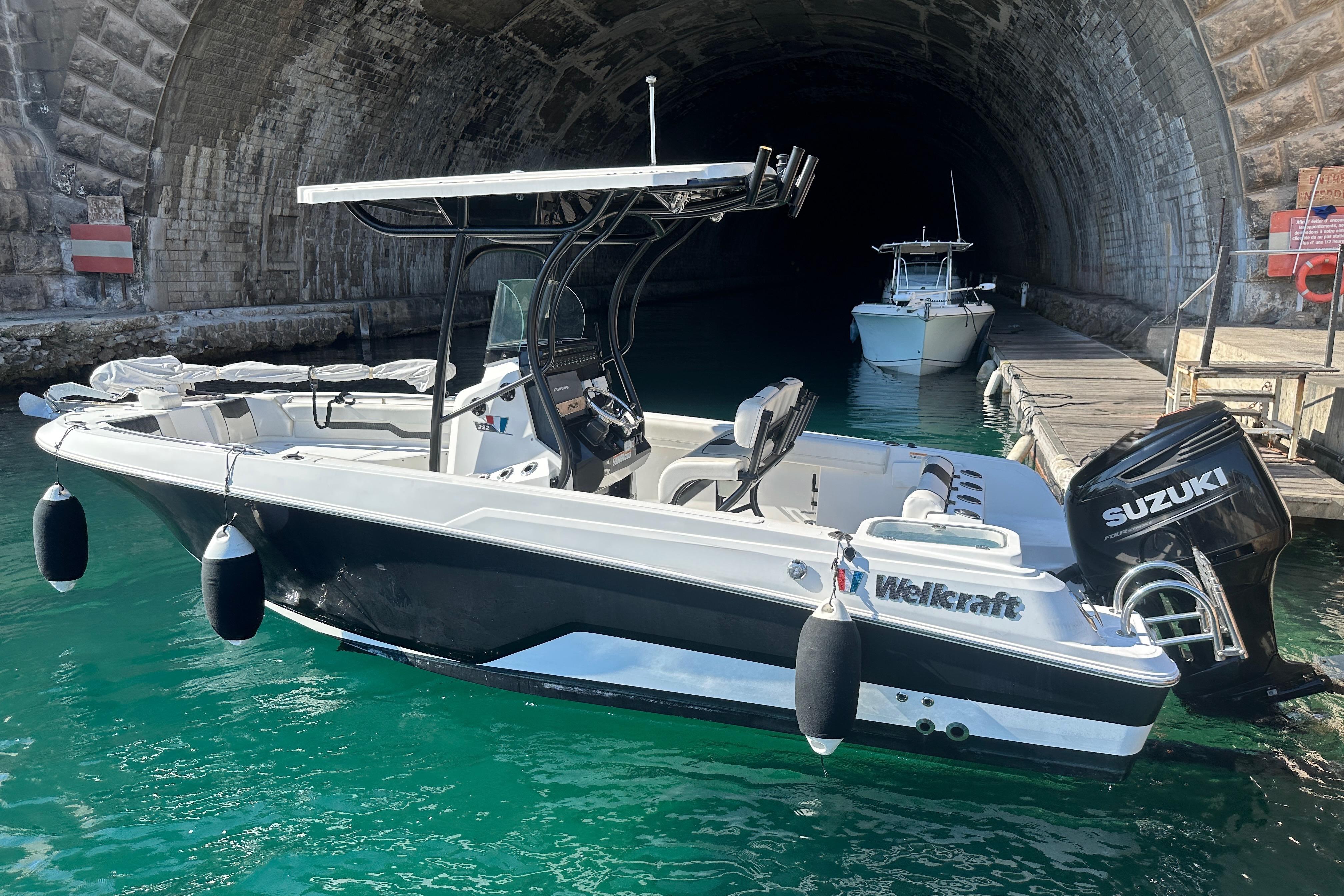 2020 Wellcraft 222 Fisherman