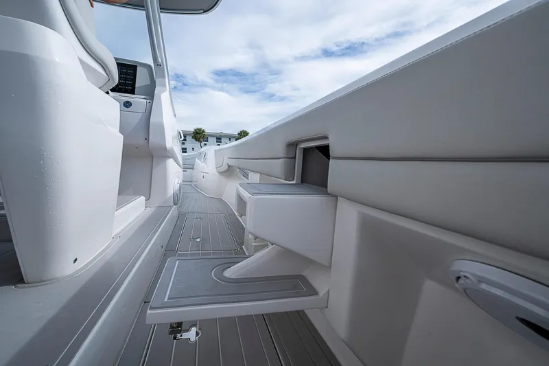  Yacht Photos Pics 2023 Intrepid 427 Nomad SE boat interior with sleek design and modern features.