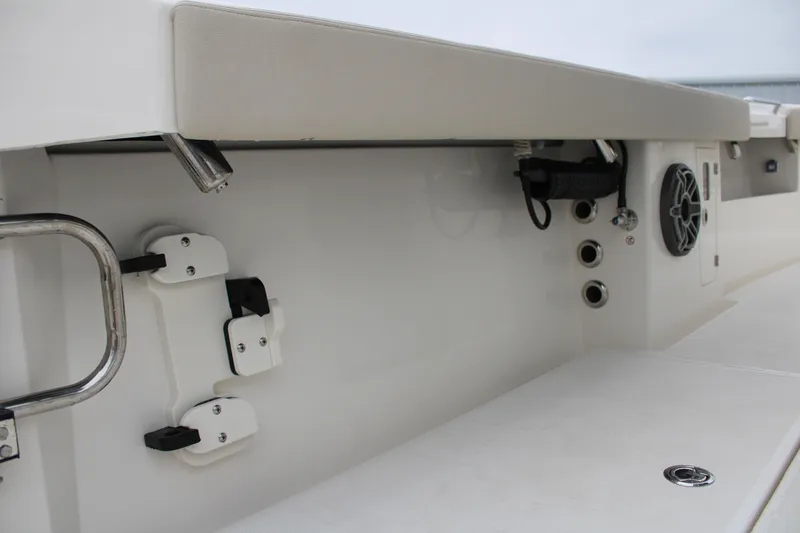 Solace 32 Cs Yacht Photos Pics 