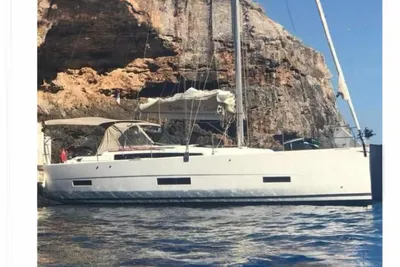 2018 Dufour 390 Grand Large