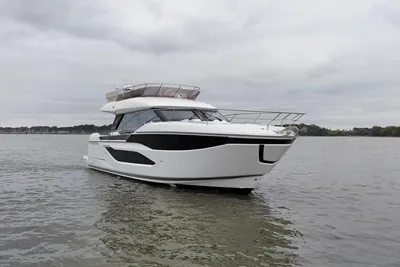 2025 Prestige F4.9