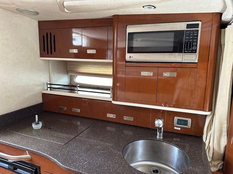 2012 Sea Ray 350 Sundancer