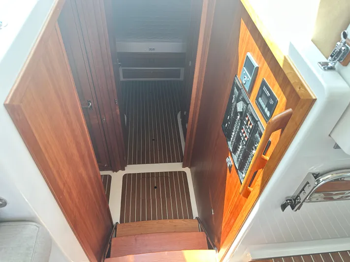 Katahdin Yacht Photos Pics 