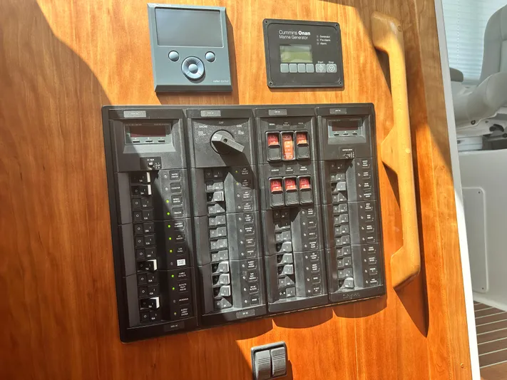 Katahdin Yacht Photos Pics 