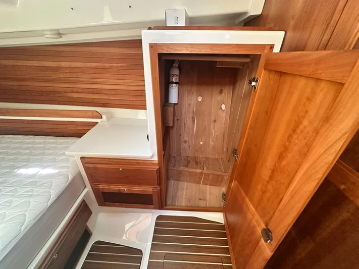 Katahdin Yacht Photos Pics 