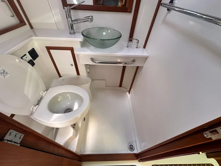 Katahdin Yacht Photos Pics 