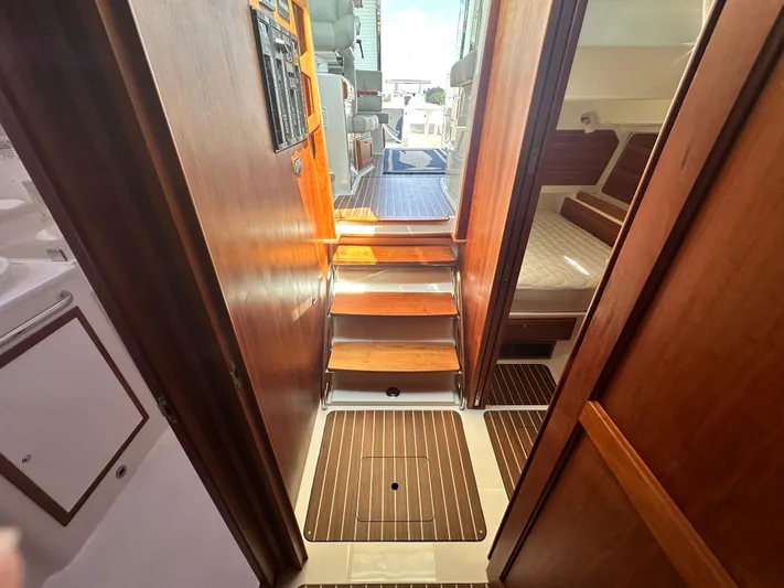 Katahdin Yacht Photos Pics 