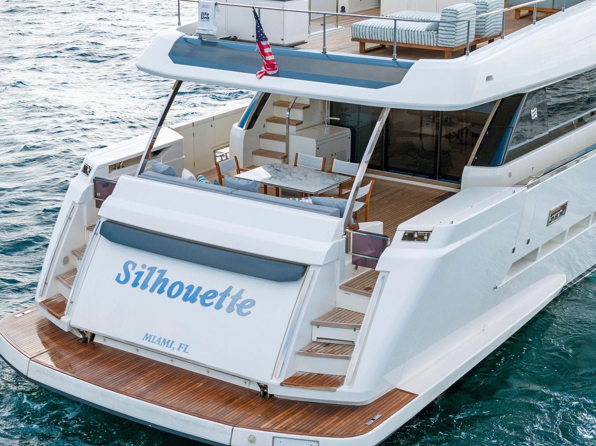 2020 Ferretti Yachts 92 