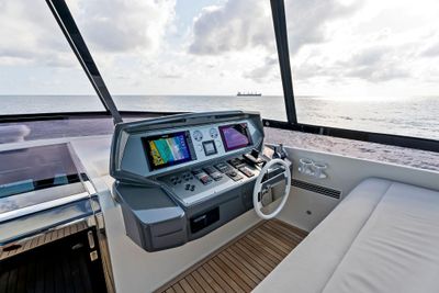 Yacht