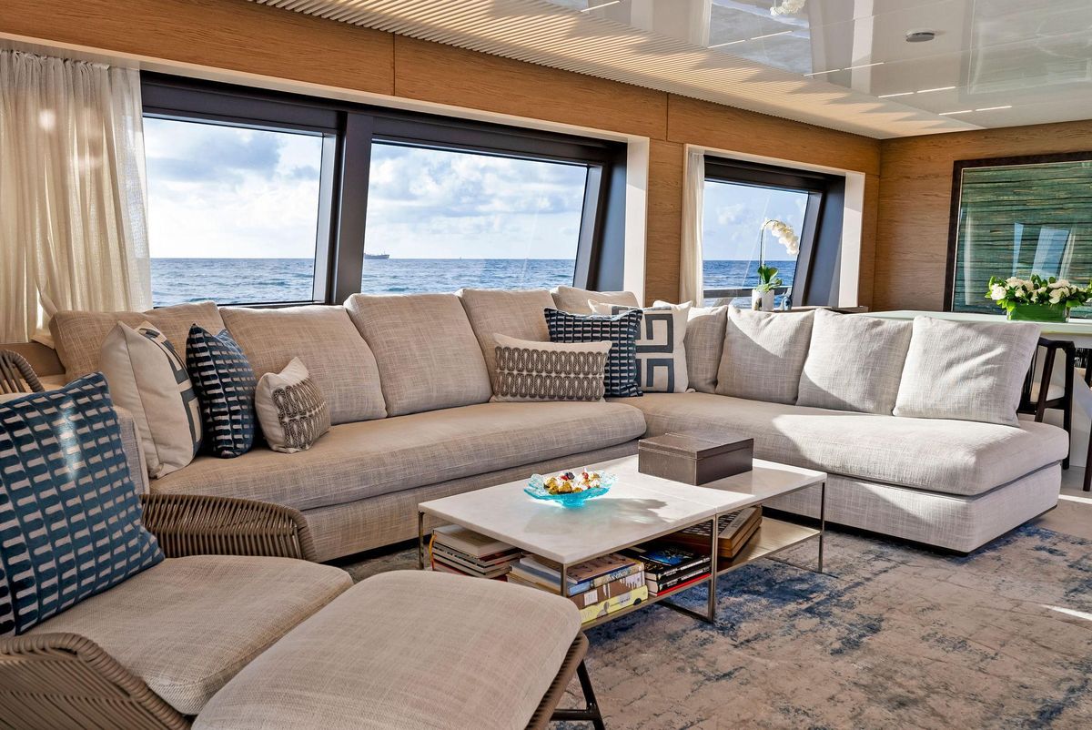 2020 Ferretti Yachts 92 