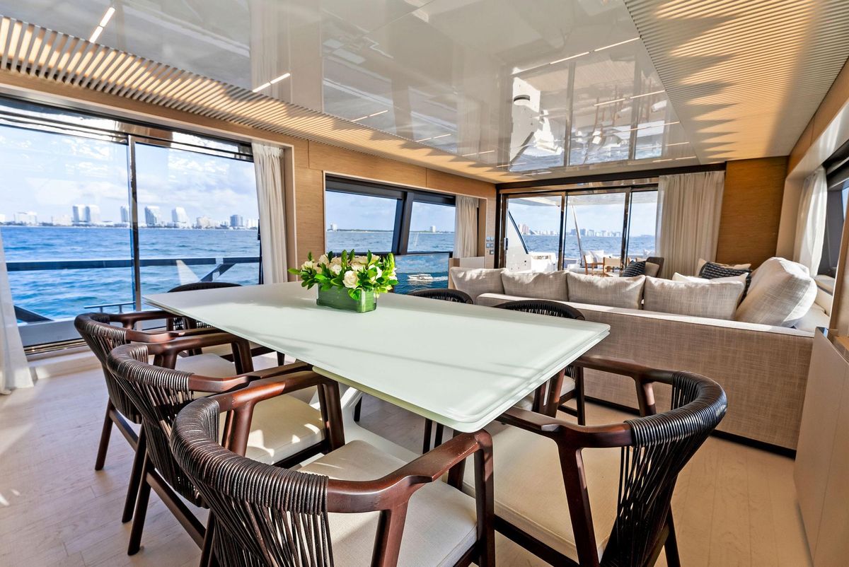 2020 Ferretti Yachts 92 