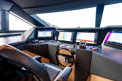 Yacht