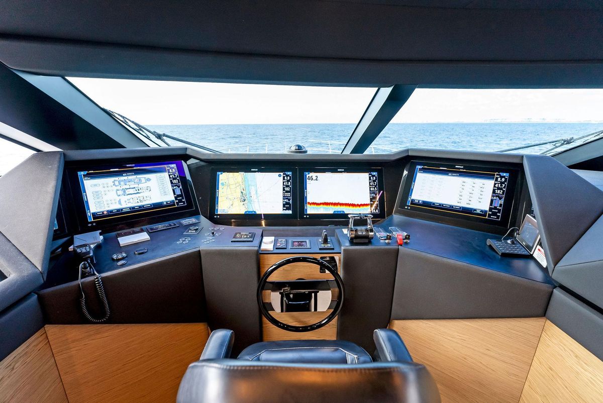 2020 Ferretti Yachts 92 