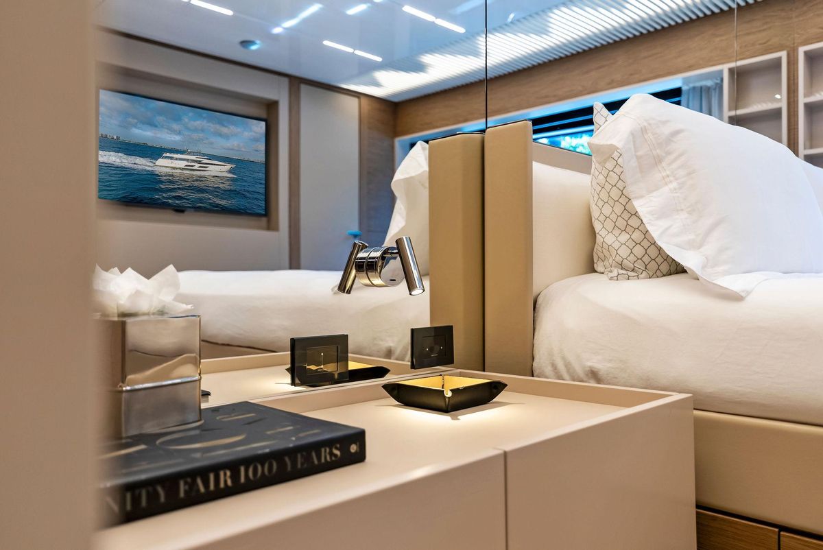 2020 Ferretti Yachts 92 