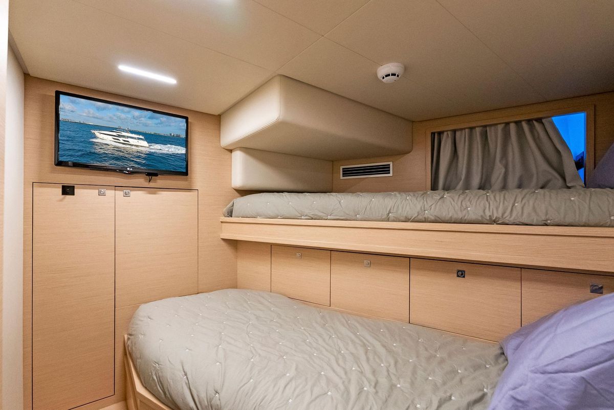 2020 Ferretti Yachts 92 