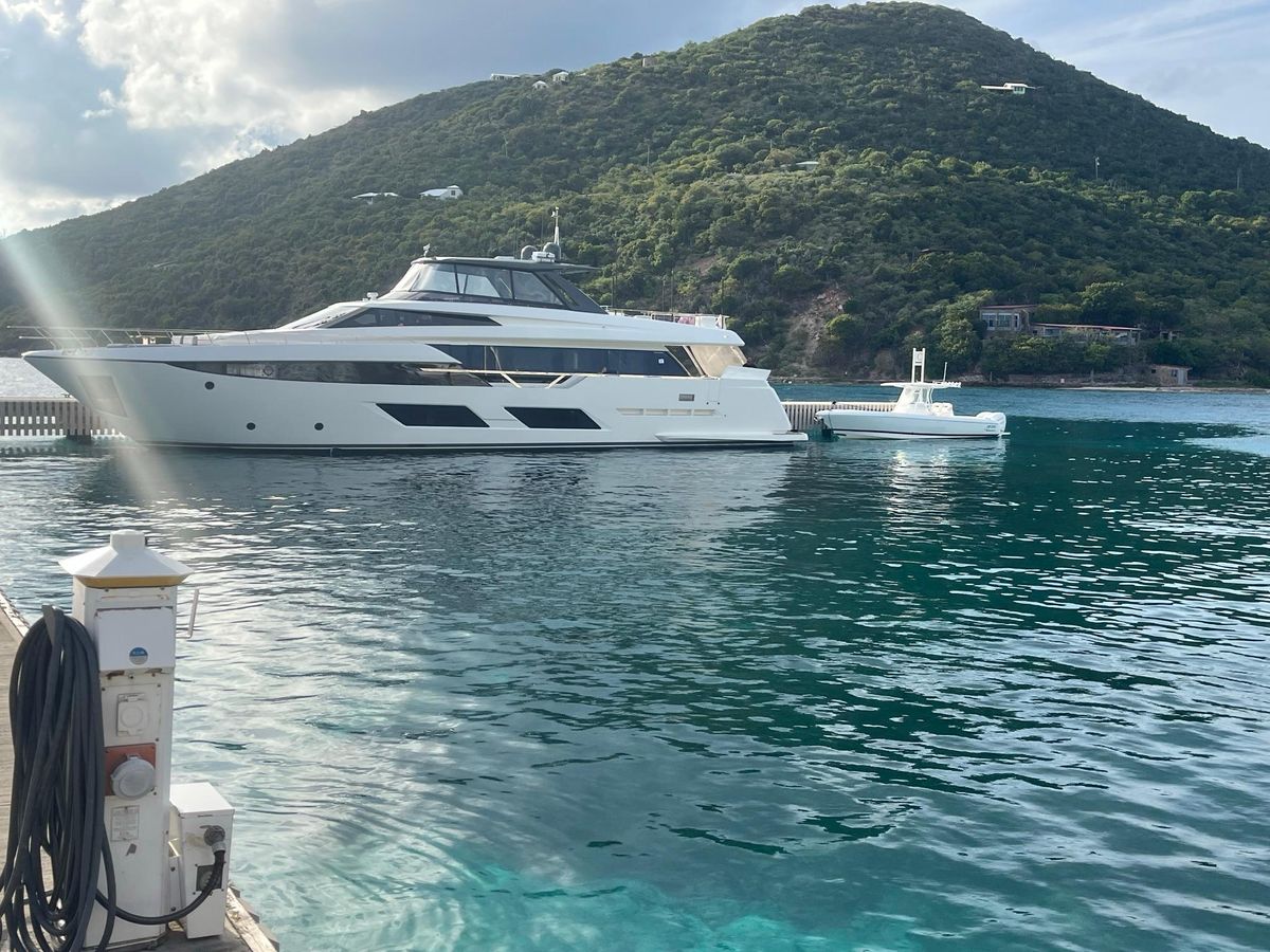 2020 Ferretti Yachts 92 