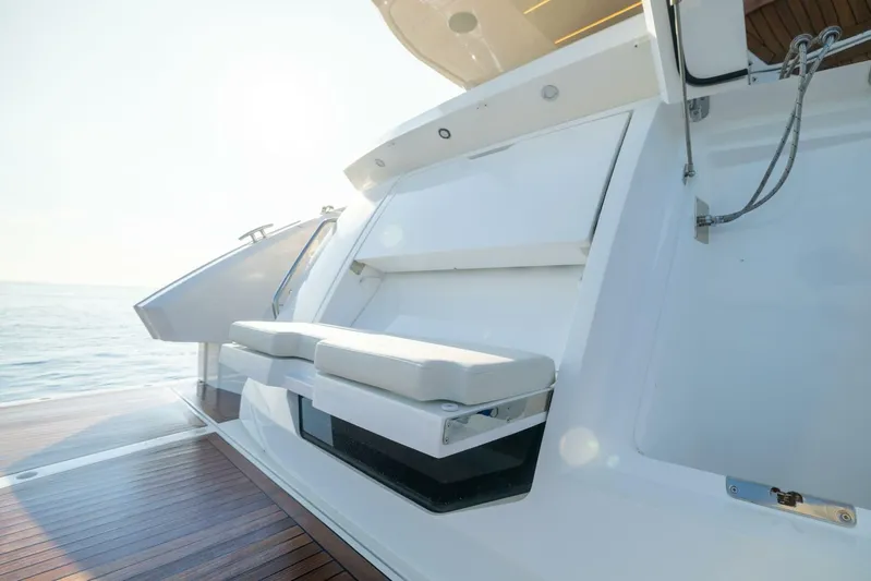  Yacht Photos Pics 2024 Sunseeker Manhattan 55 - Image 10