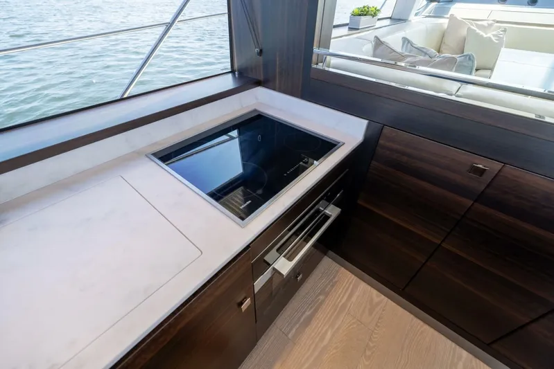  Yacht Photos Pics 2024 Sunseeker Manhattan 55 - Image 22