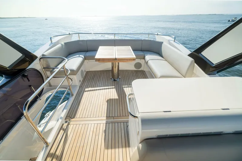  Yacht Photos Pics 2024 Sunseeker Manhattan 55 - Image 59