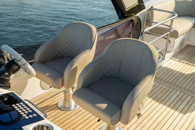  Yacht Photos Pics 2024 Sunseeker Manhattan 55 - Image 73