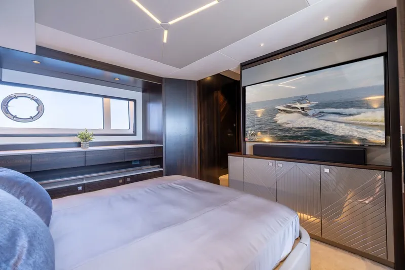  Yacht Photos Pics 2024 Sunseeker Manhattan 55 - Image 46