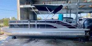 2021 Bennington 25LSB