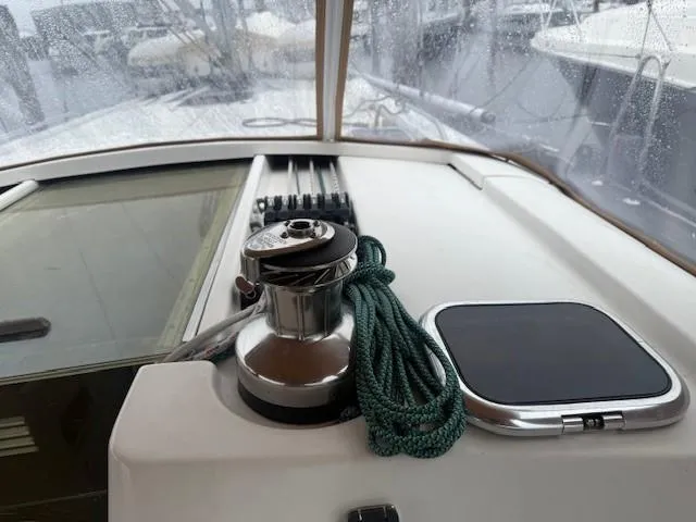 Jet Stream Yacht Photos Pics Wauquiez Centurion 45s yacht deck with winch and green rope, 2003 model.