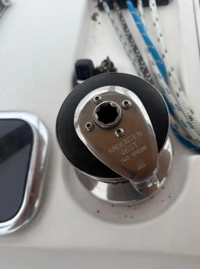 Jet Stream Yacht Photos Pics Andersen 46ST two-speed winch on 2003 Wauquiez Centurion 45s sailboat deck.