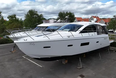 2013 Sealine SC42
