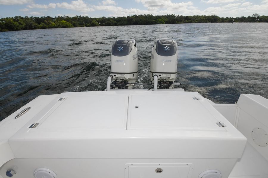 2019 Ocean Master 336 Center Console