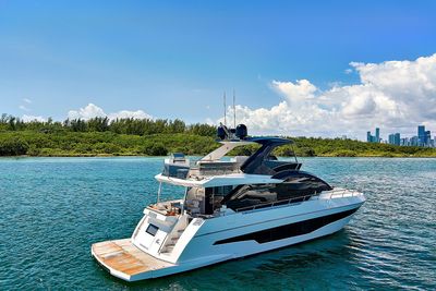 Yacht