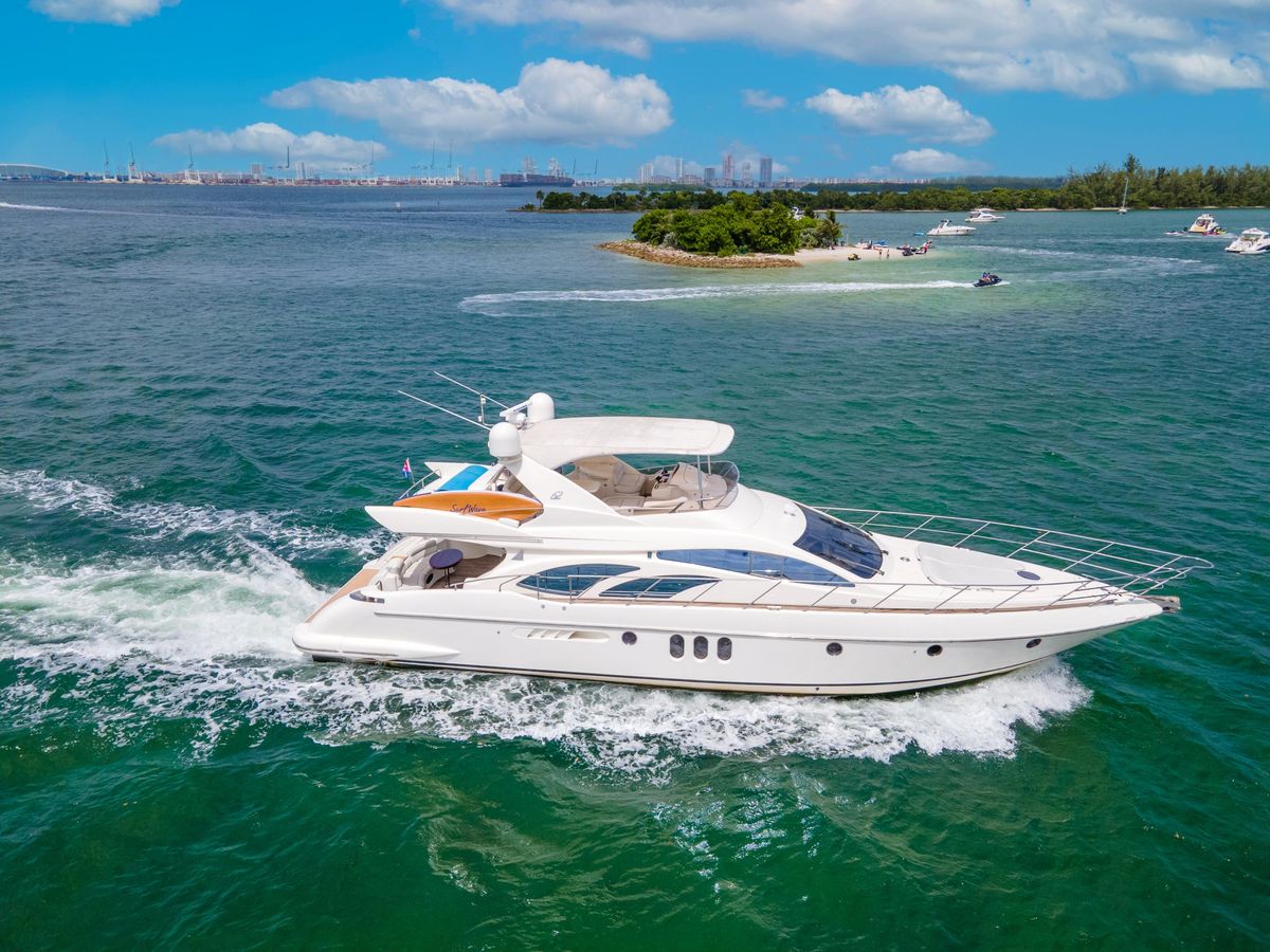 2004 Azimut 62 