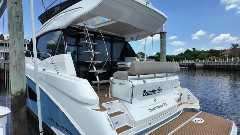 Ramble On Yacht Photos Pics 