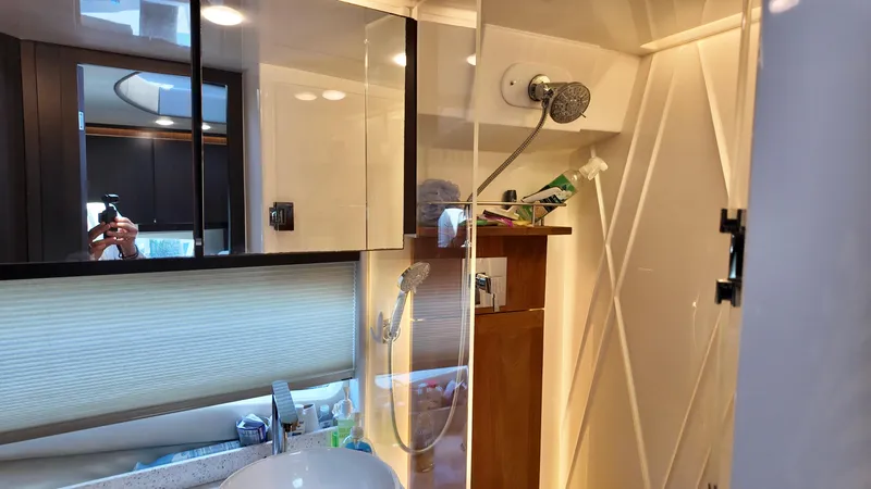 Ramble On Yacht Photos Pics 