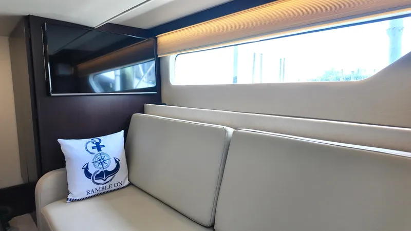 Ramble On Yacht Photos Pics 