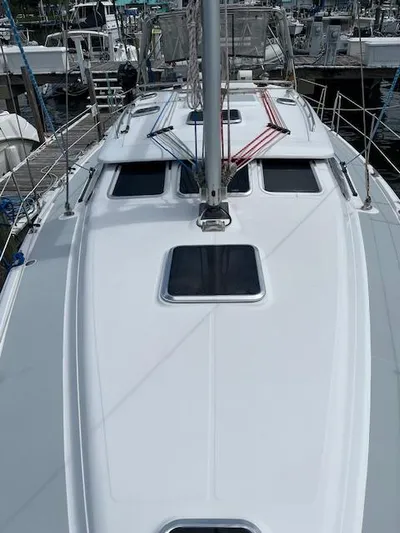 Honu Yacht Photos Pics 