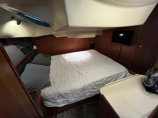 Honu Yacht Photos Pics 