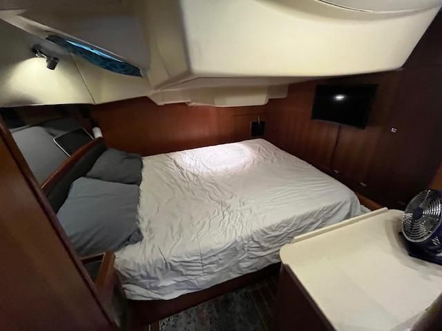 2006 Hunter Deck Salon