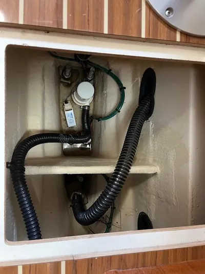 Honu Yacht Photos Pics 