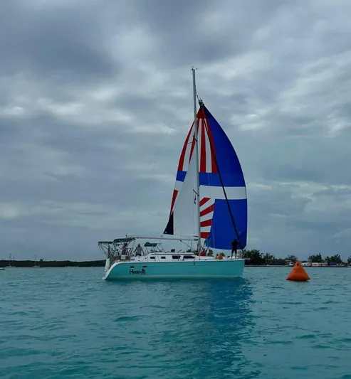 Honu Yacht Photos Pics 