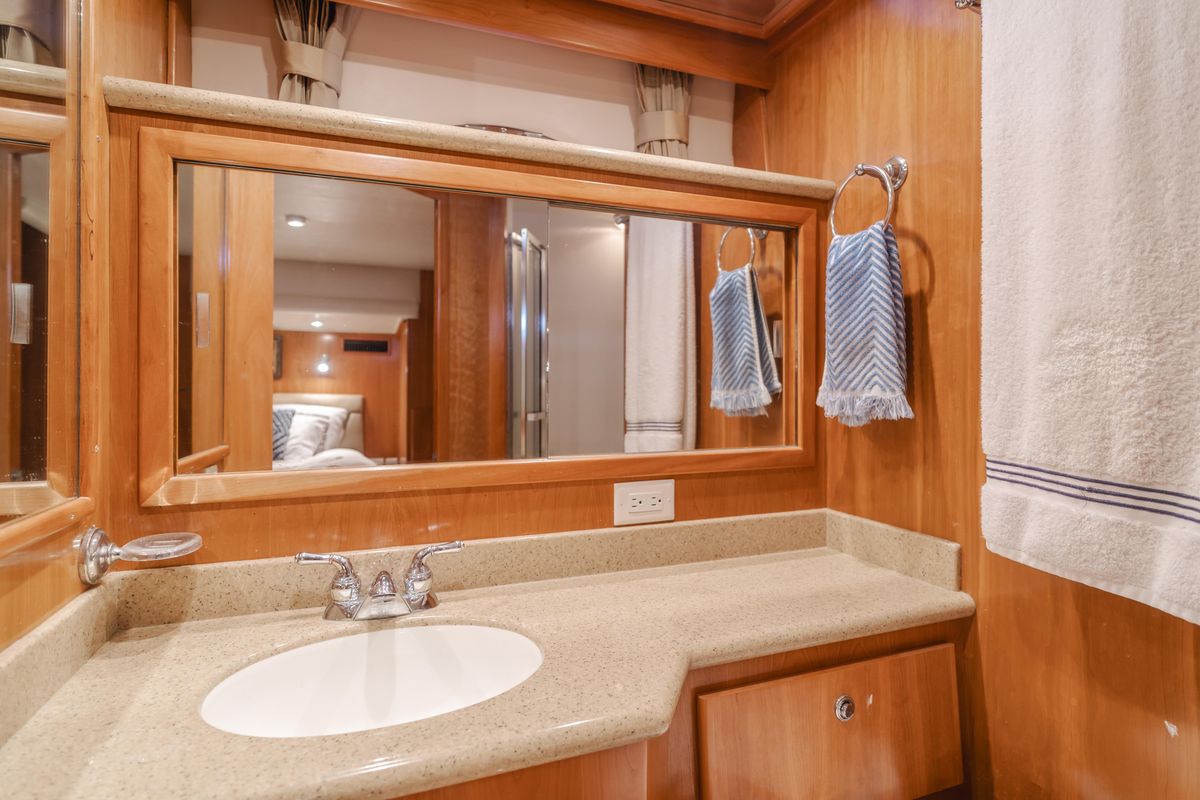 2007 Navigator 48 