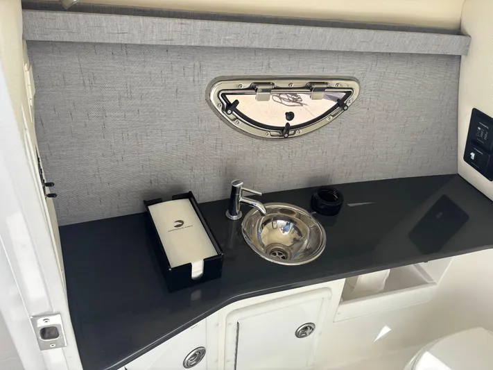  Yacht Photos Pics 2021 Cobalt 30 Sc - Image 20