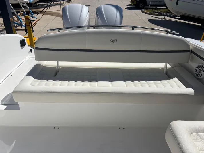  Yacht Photos Pics 2021 Cobalt 30 Sc - Image 30