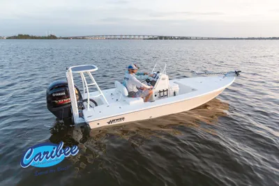 Hewes Redfisher 18