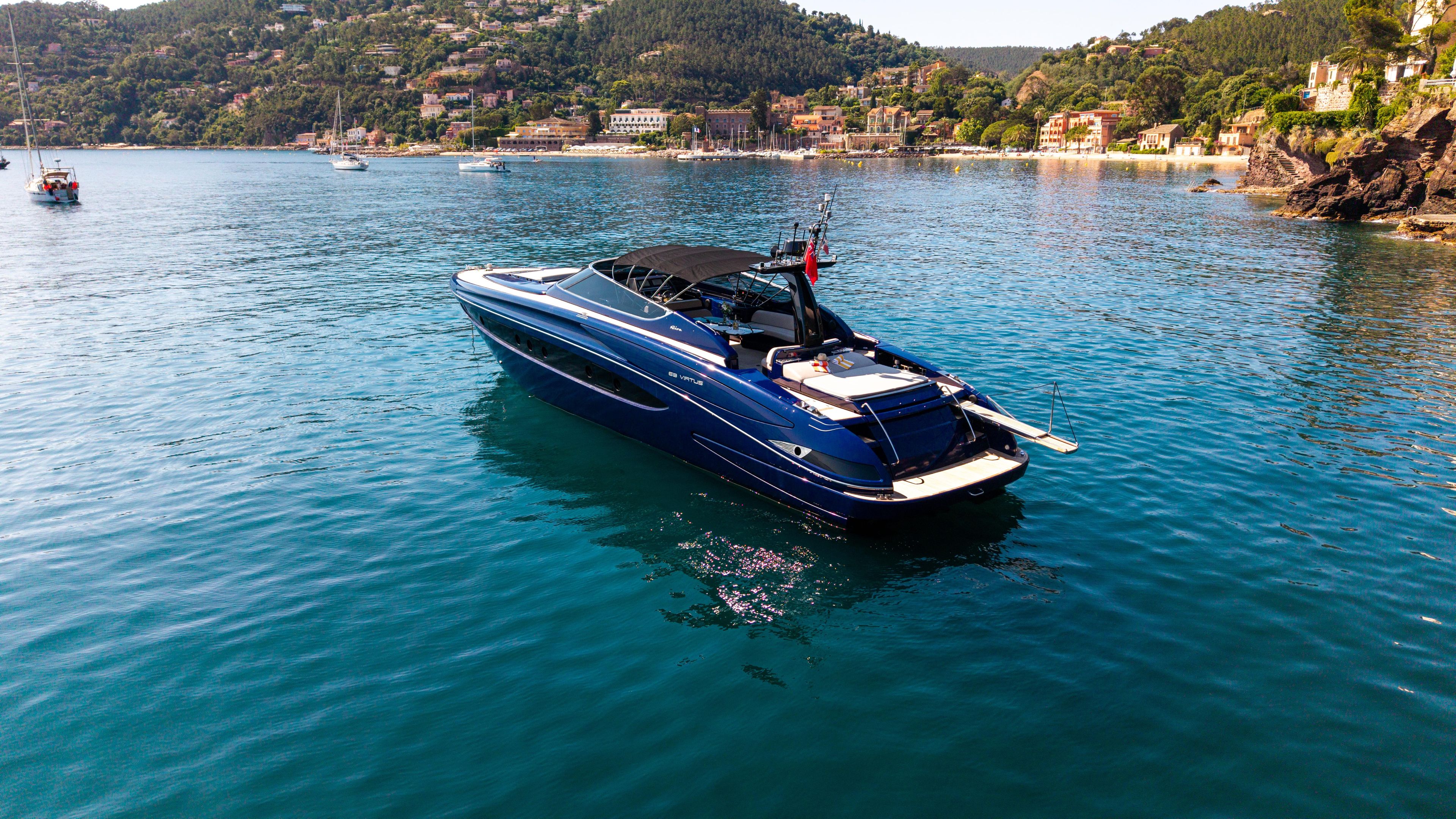 2015 Riva 64 