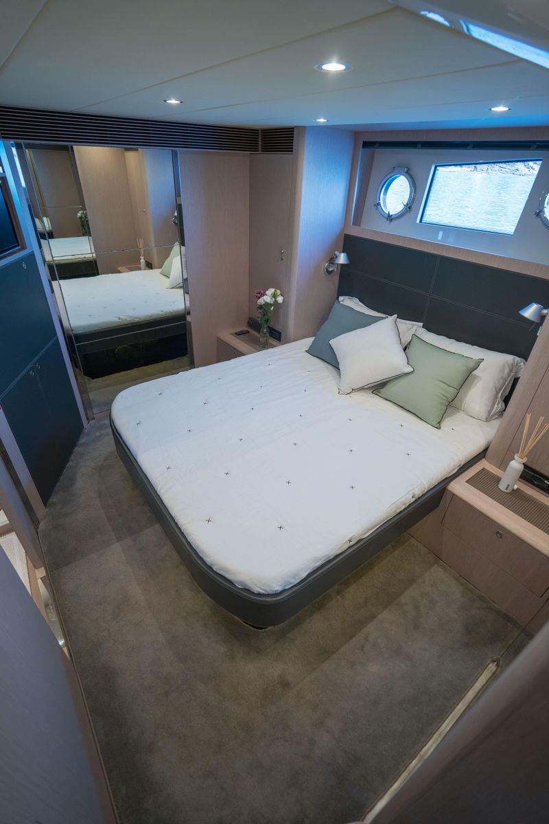 2015 Riva 64 