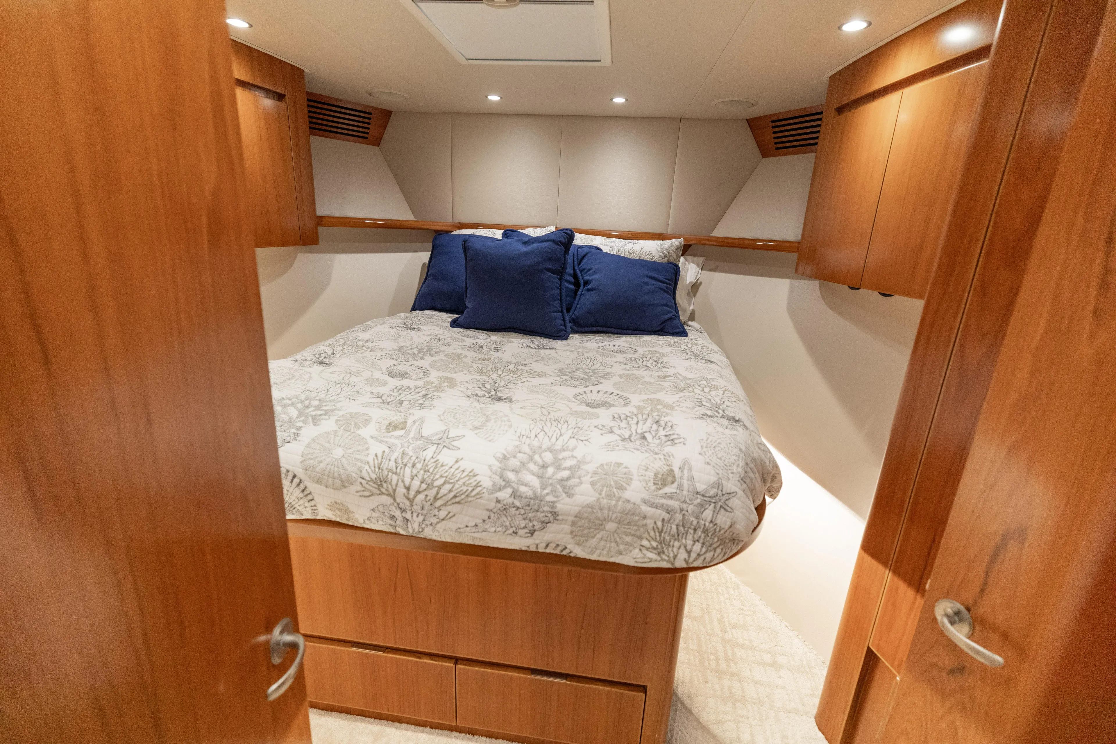 Smooth Ride Yacht Photos Pics 2015 Viking 70 Convertible  VIP Stateroom 4
