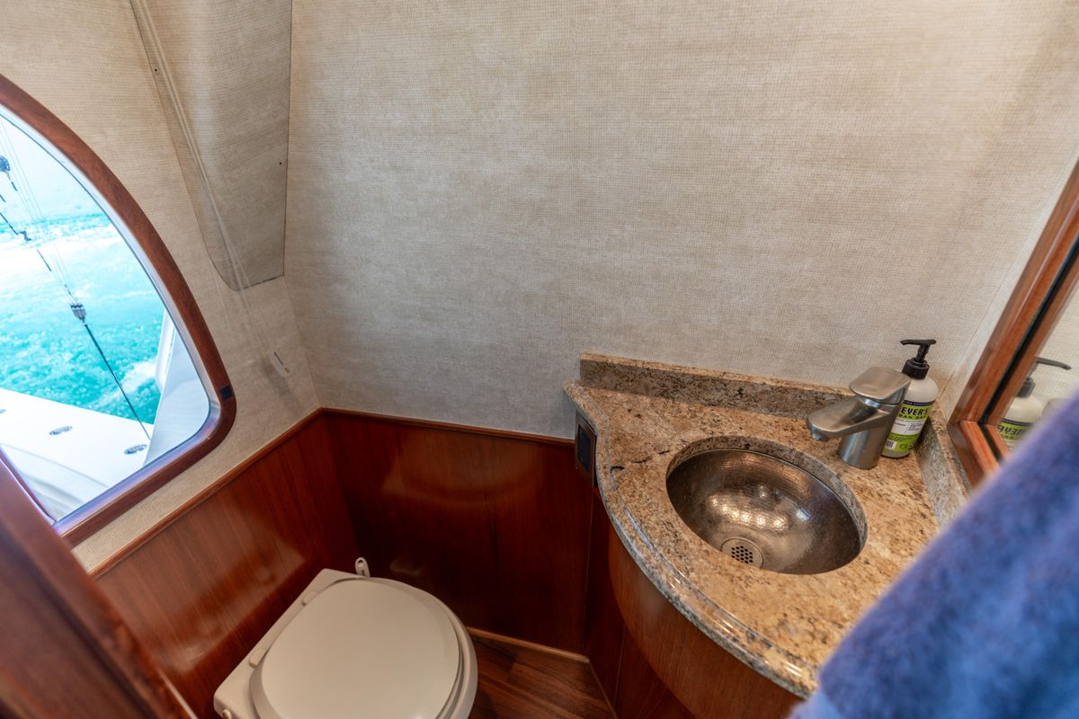 2015 Viking 70 