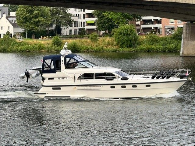 1999 Atlantic 444