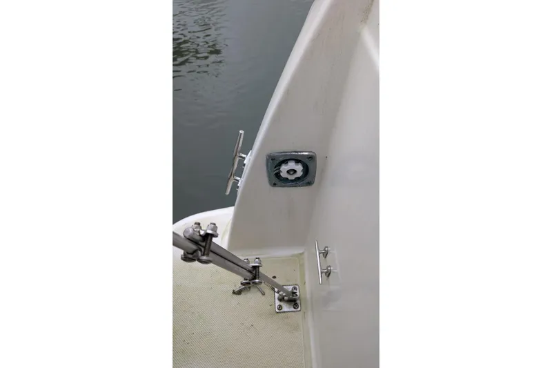 One Life Yacht Photos Pics 2004 Meridian 341 boat deck with railing and water view.